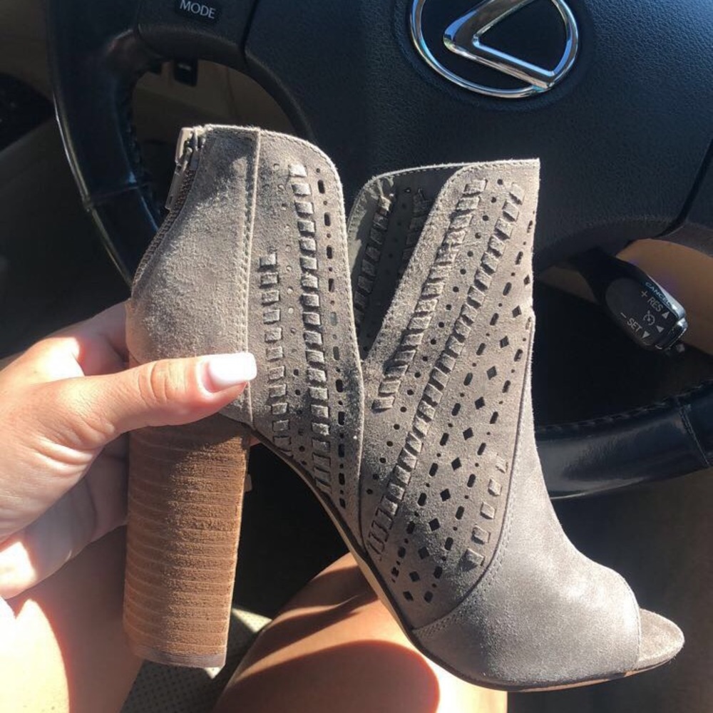 Carlos Santana boots 👢